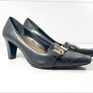 Etienne Aigner Women’s low heel Pumps with Buckle